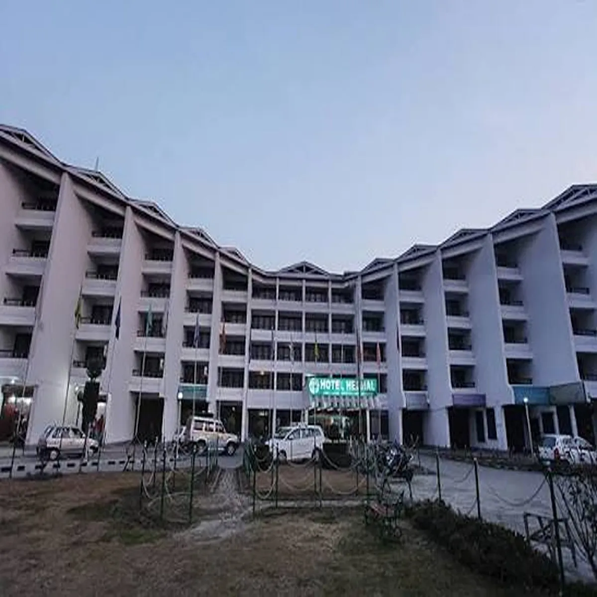Kashmir tourism hotel expansion digital education