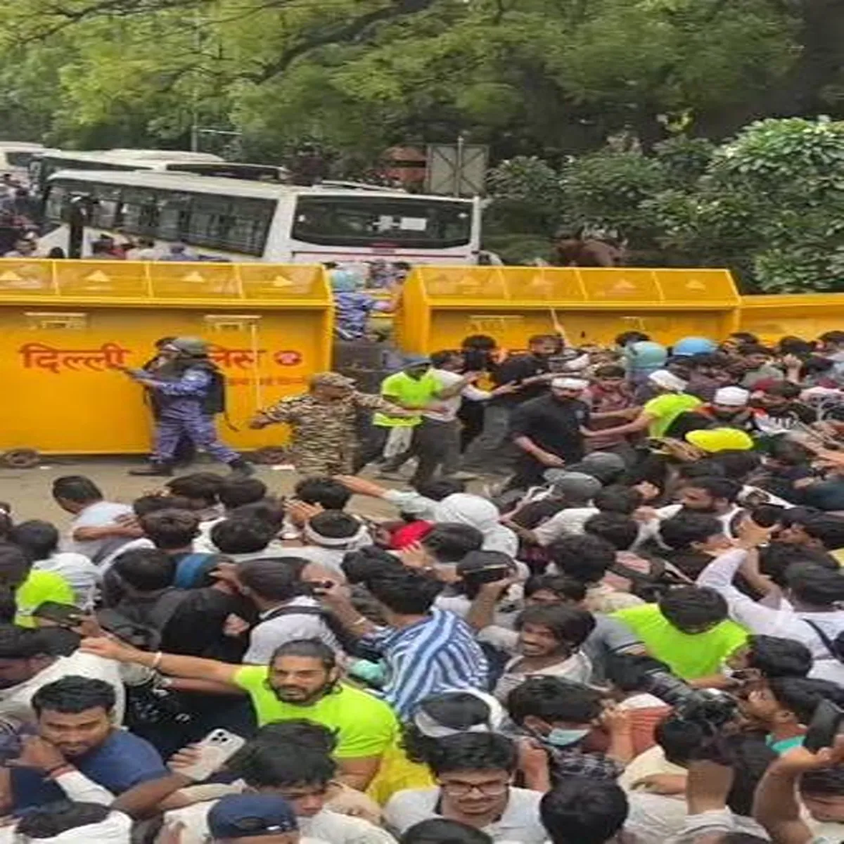 Educationprotests kharge targets modi over student