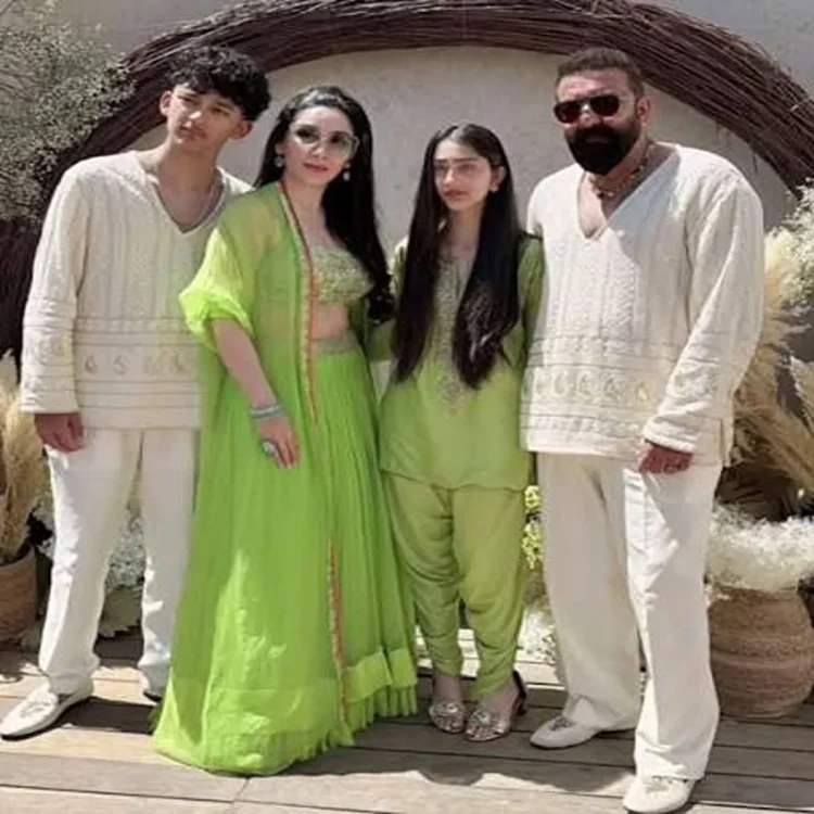 Maanayata dutt son shahraan birthday wish