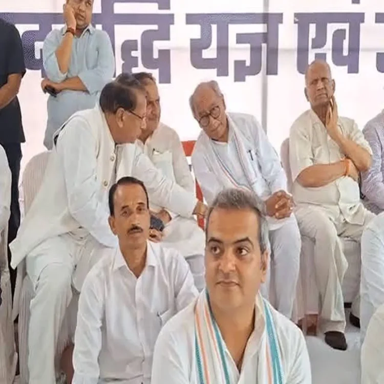 Madhya pradesh digvijaya singh foot march