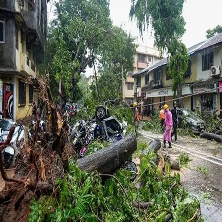Mankhurd collapse victim relief