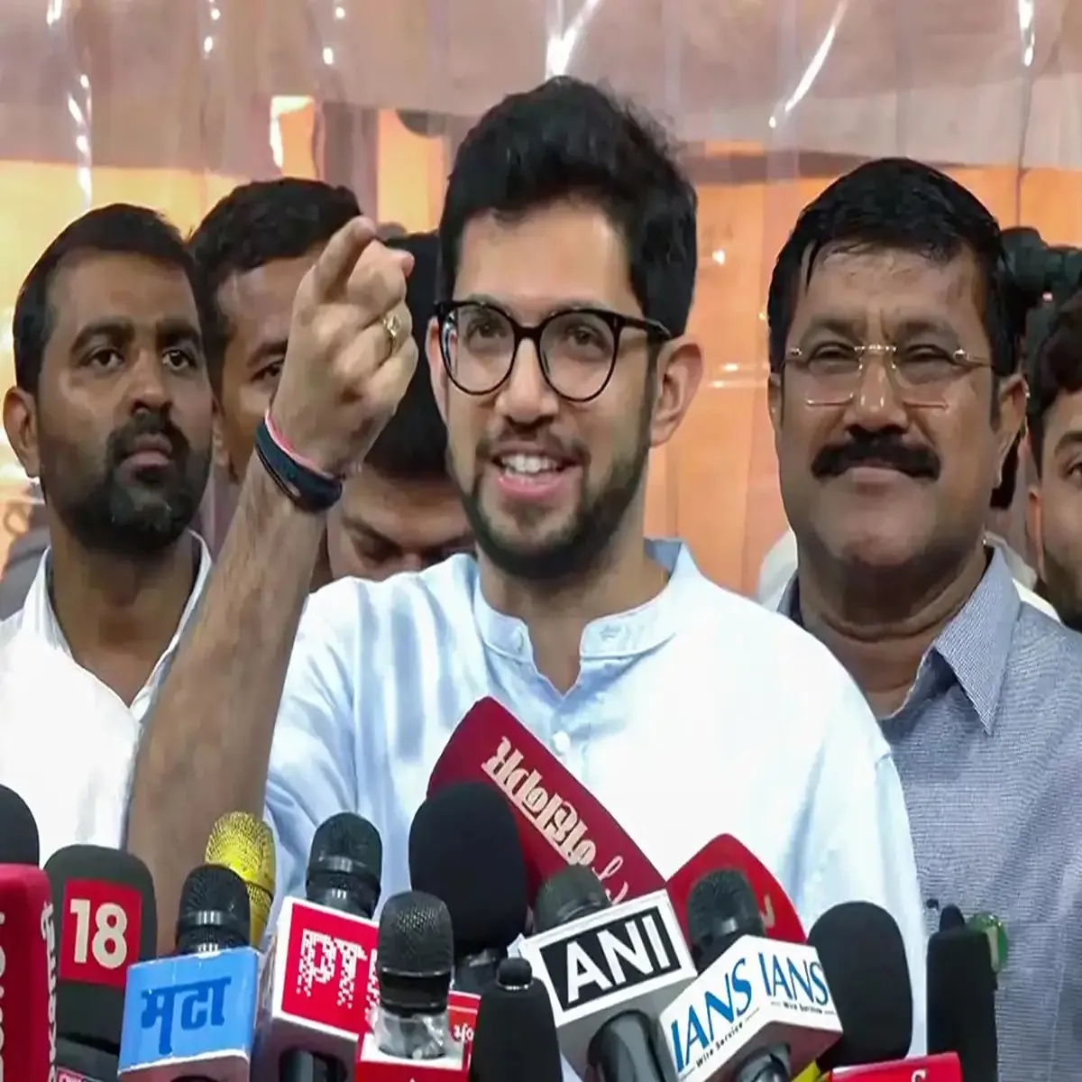 Mumbai civic crisis thackeray sena targets