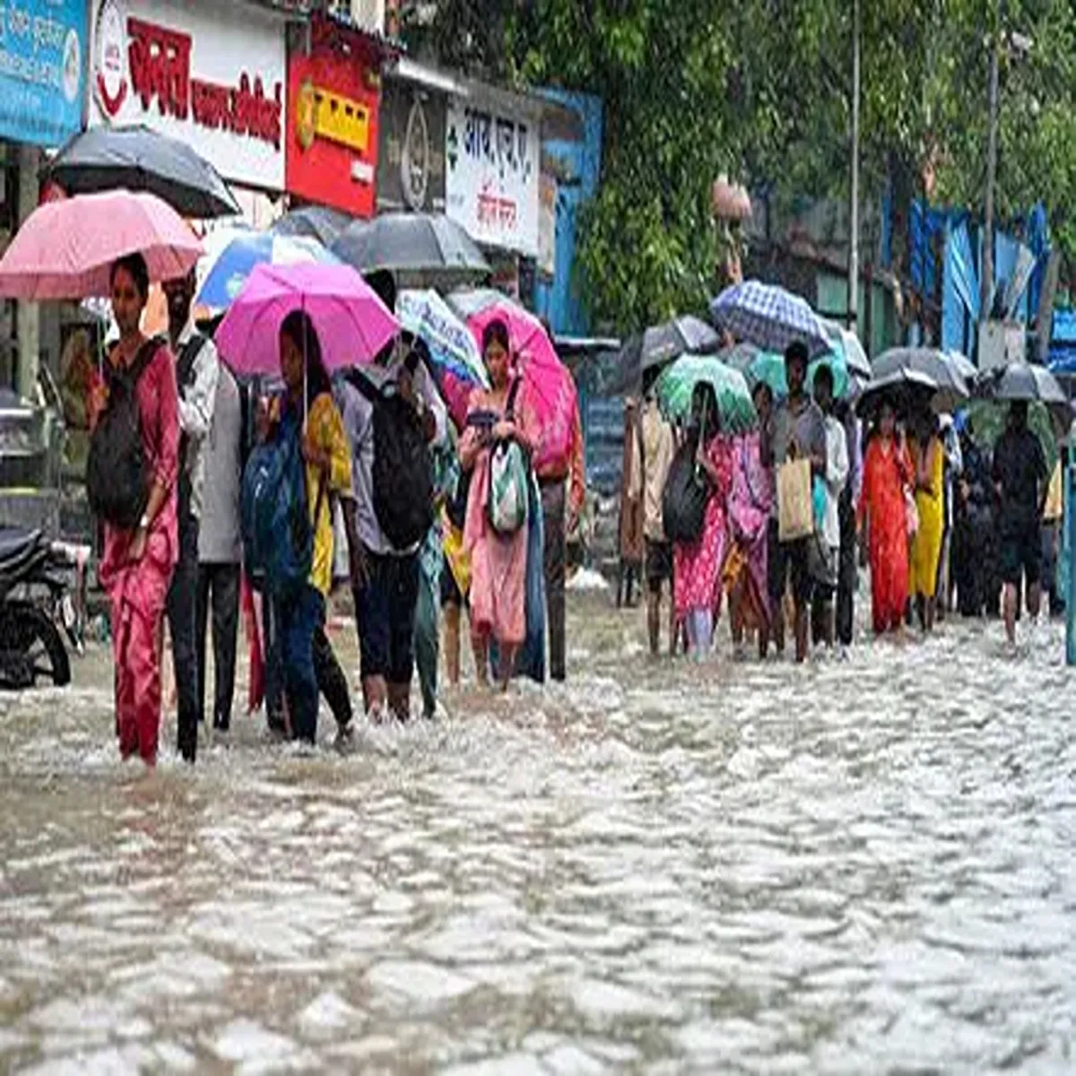 Mumbai rains orange alert issued torrential