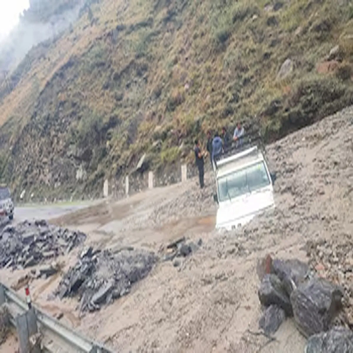 Kinnaur highway reopens after morning debris