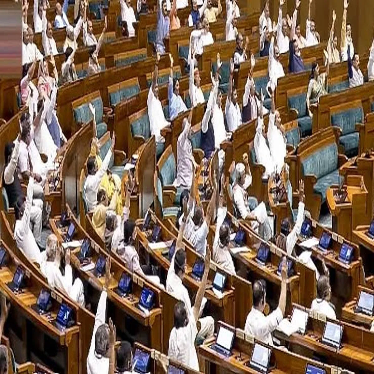 Examinations opposition signals support anti paper