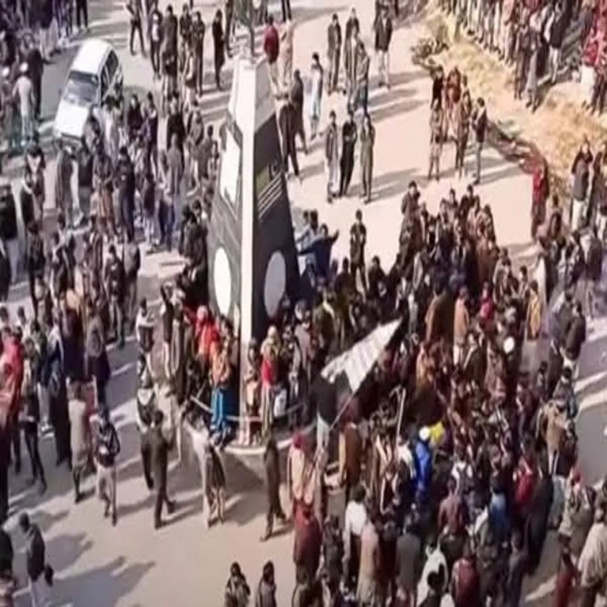 Pojk protests residents demand independent media