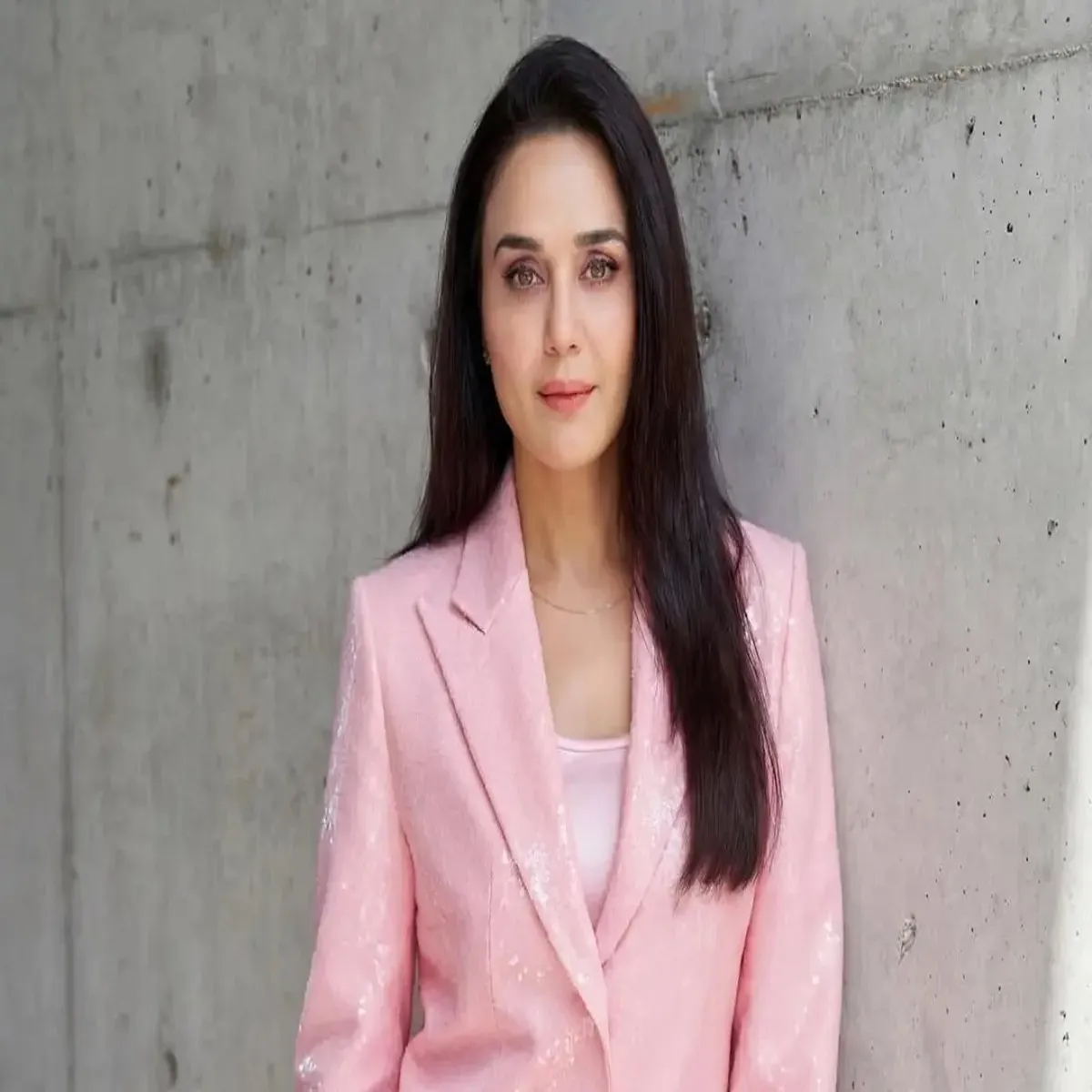 Education preity zinta calls peaceful student