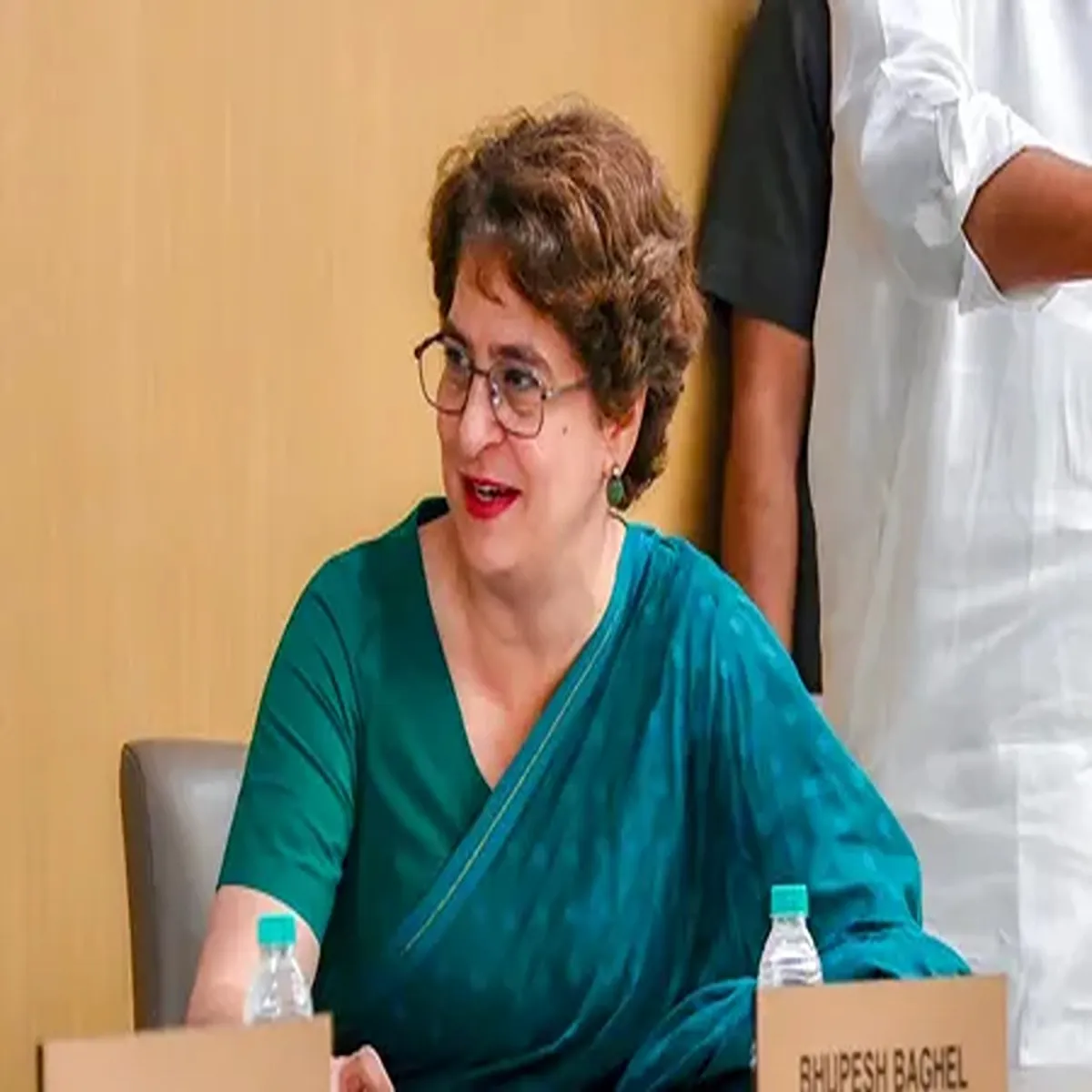 Hockey jersey priyanka gandhi questions saffron