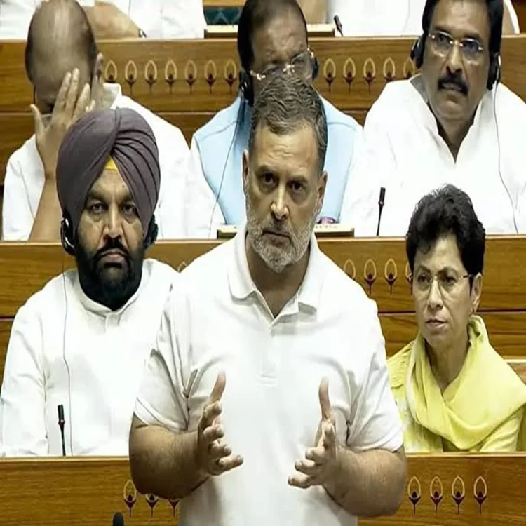 Rahul gandhi seeks student protest probe