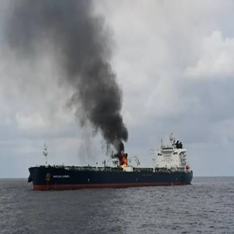 Red sea tanker fire houthi attack