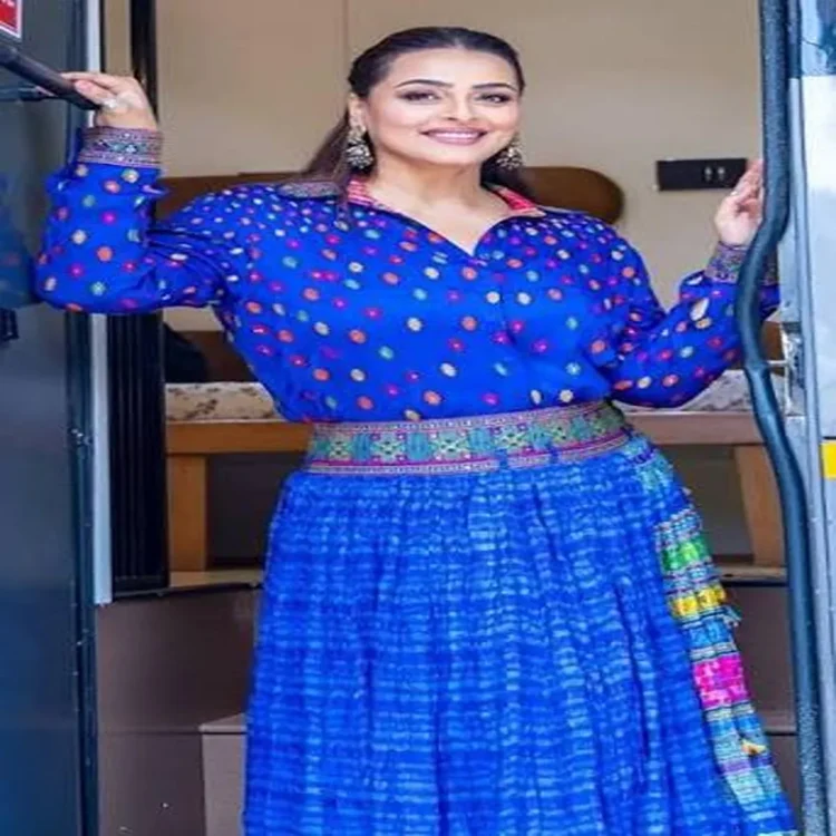 Shilpa shirodkar chaiyya chaiyya song