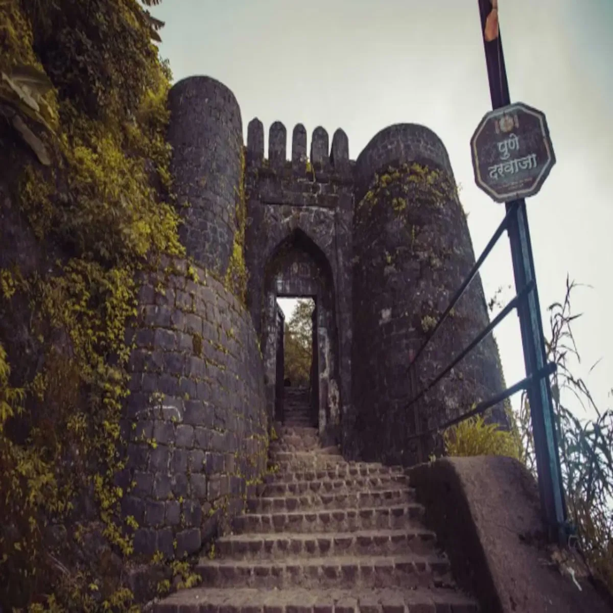 Sinhagad fort police probe fake poster