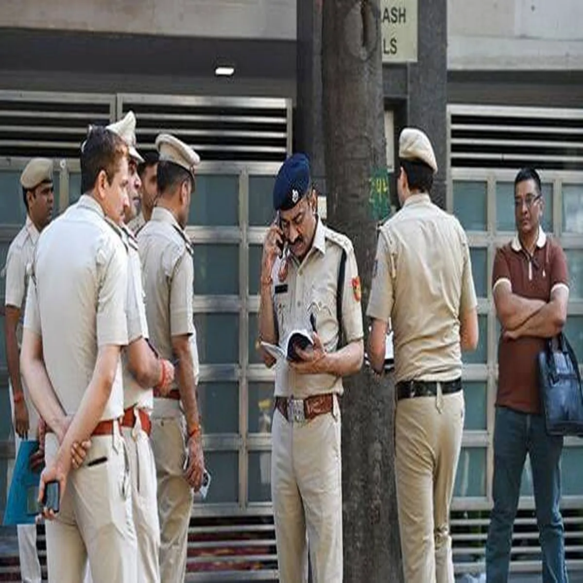 Supremecourt law students taken into custody