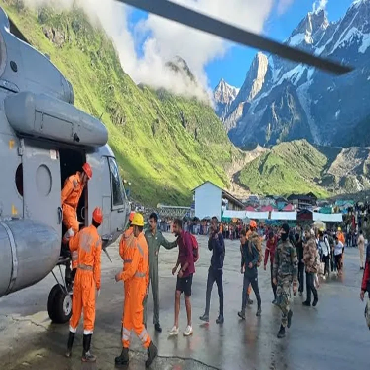 Trekker rescued on kedarnath route