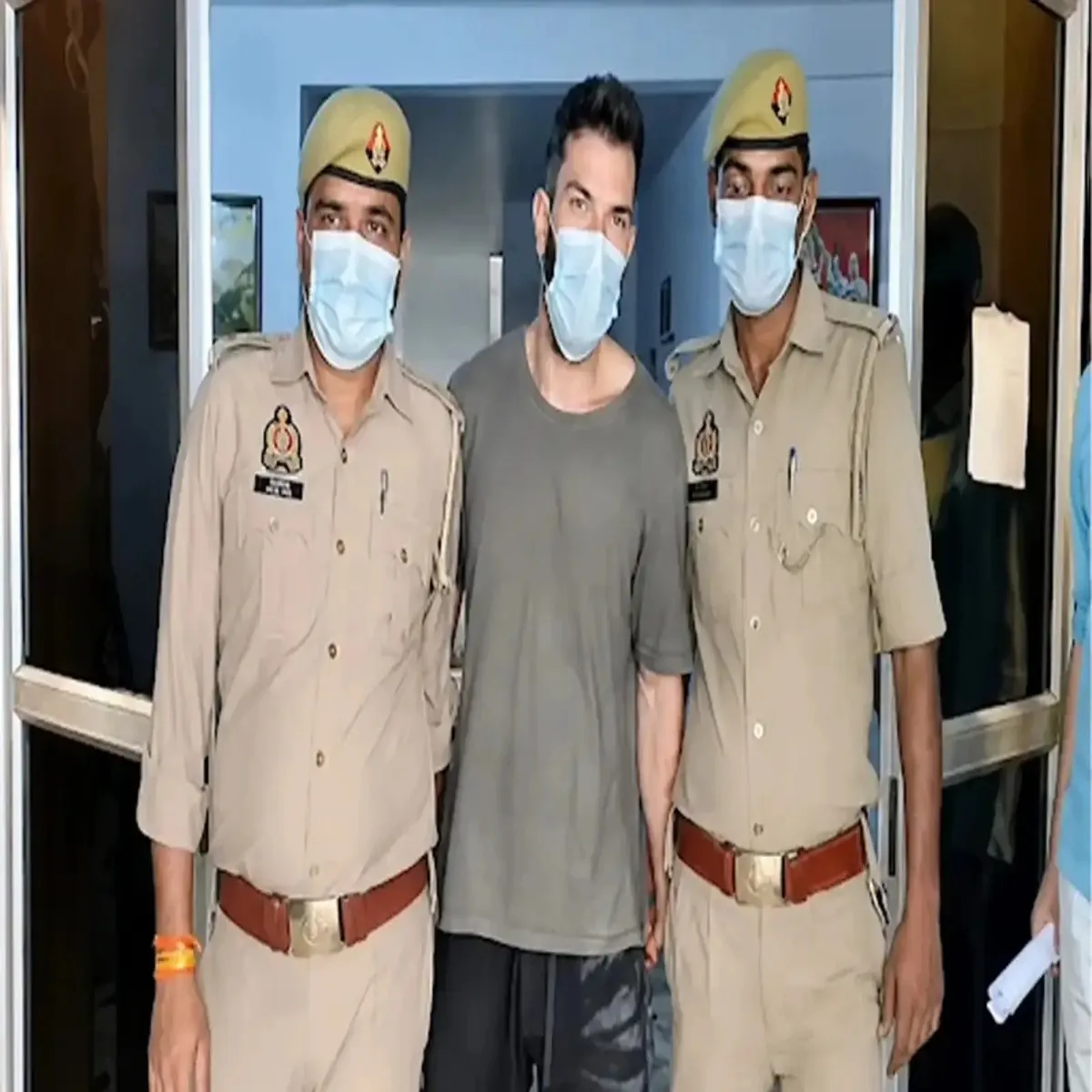 Bordersecurity citizen detained near india nepal