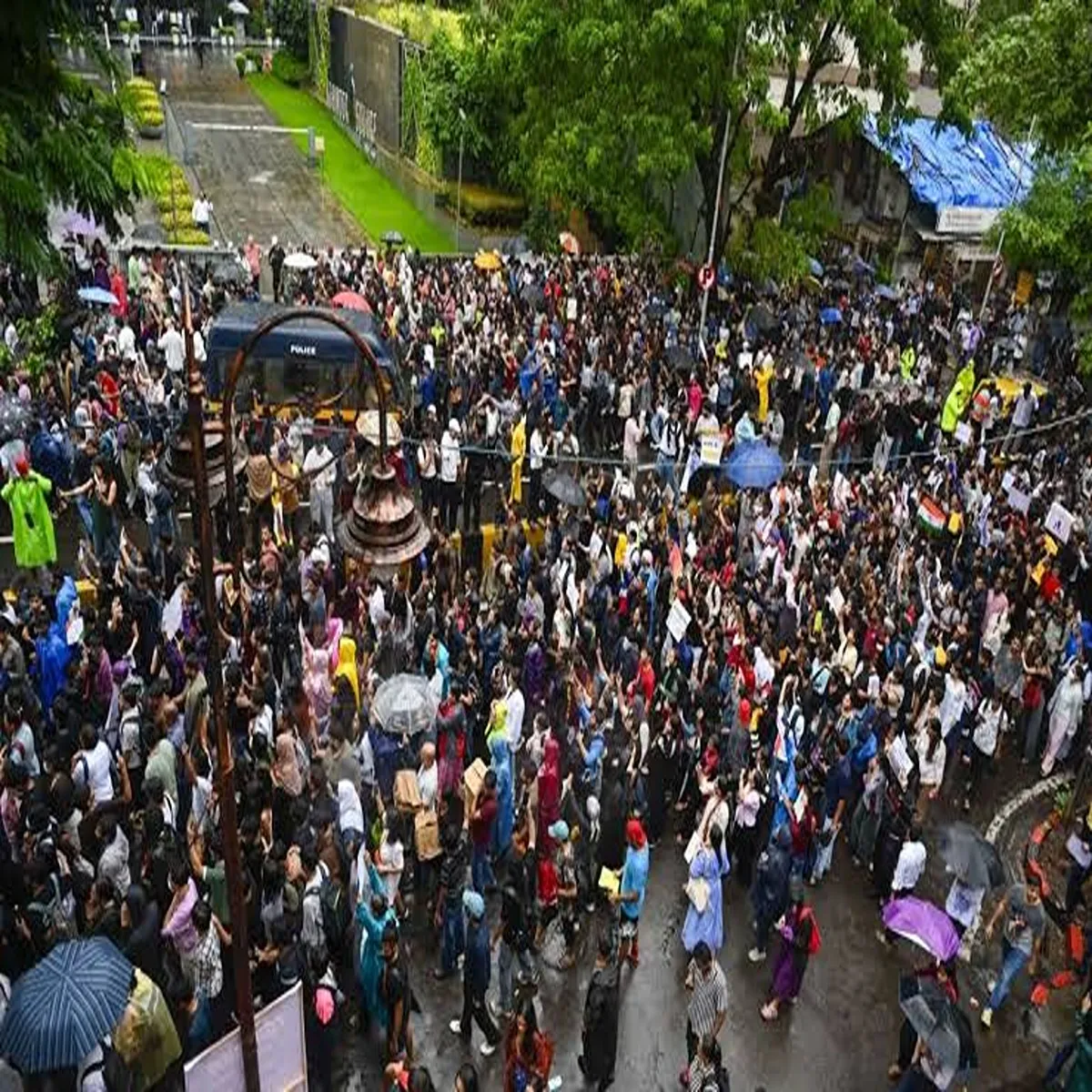 Maharashtrabandh vba protest intensifies after leader