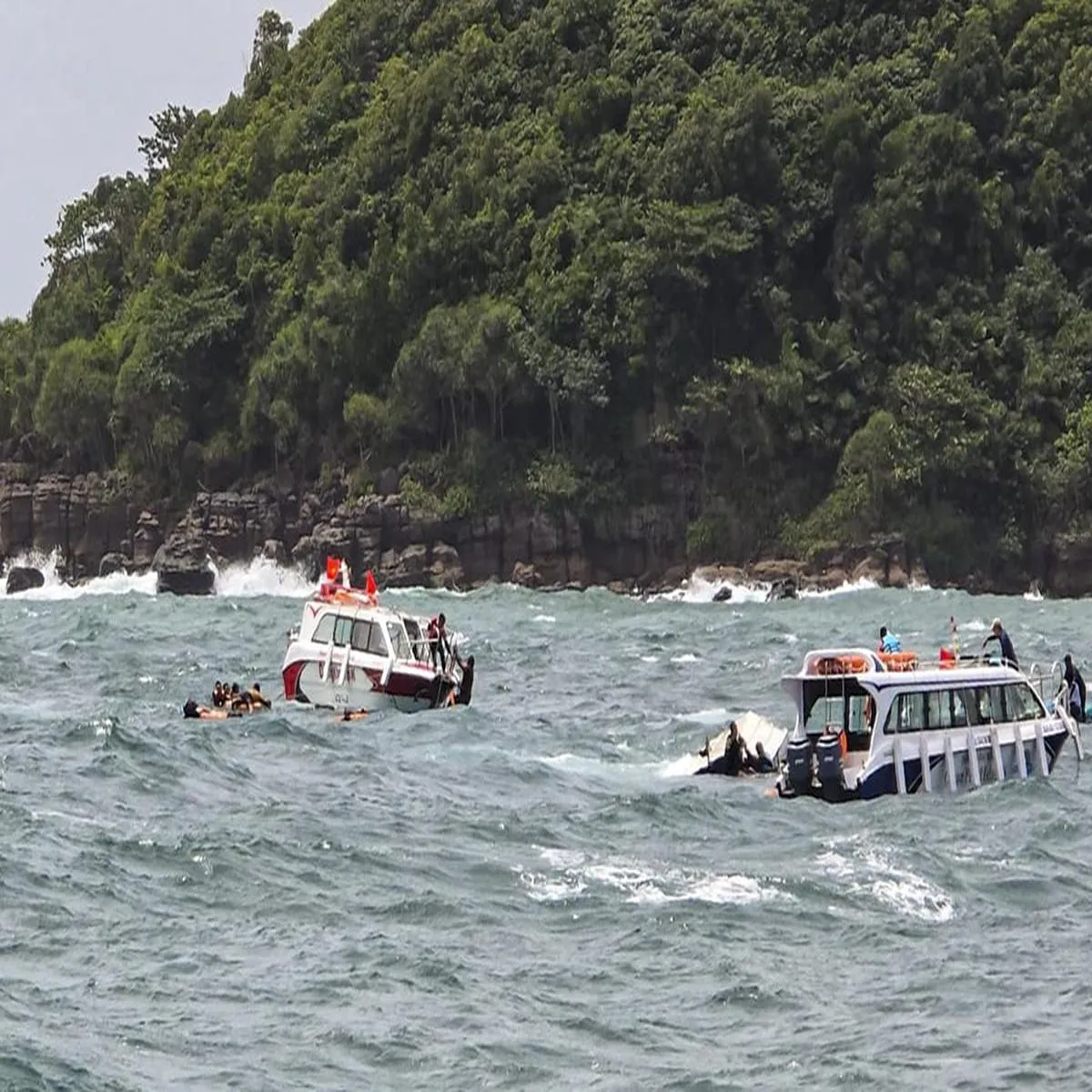 Vietnam speedboat accident bodies indian tourists