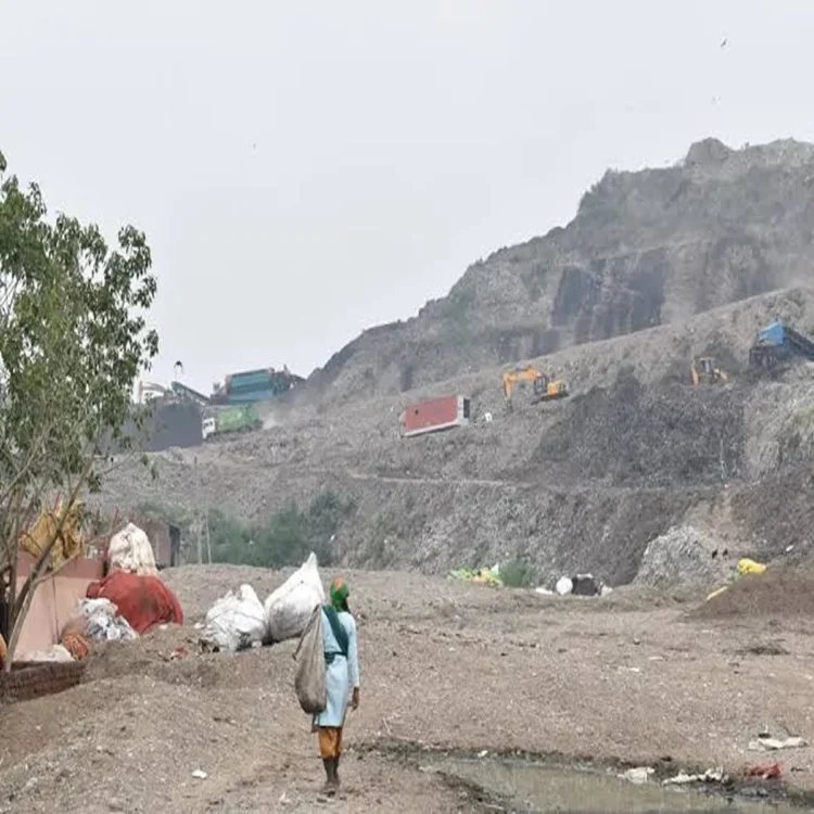 Waste management ghazipur landfill delhi
