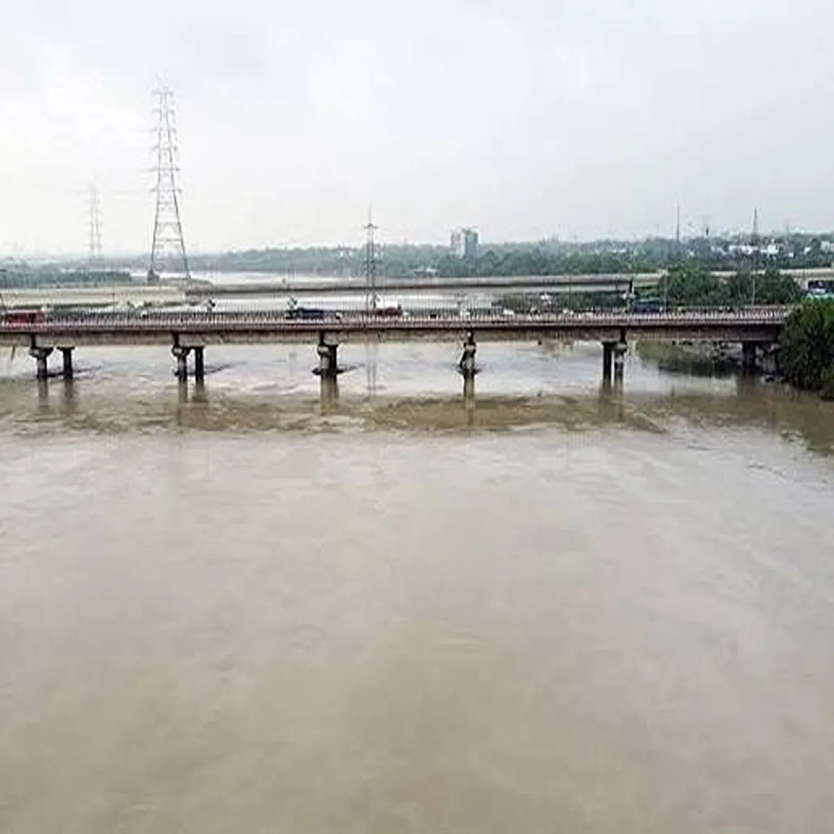 Yamuna search intensifies after four minors