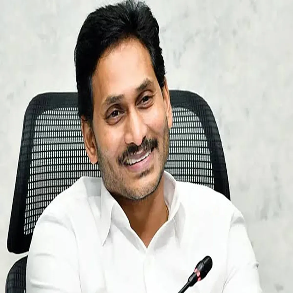 Aquaculture jagan meet aqua farmers amid