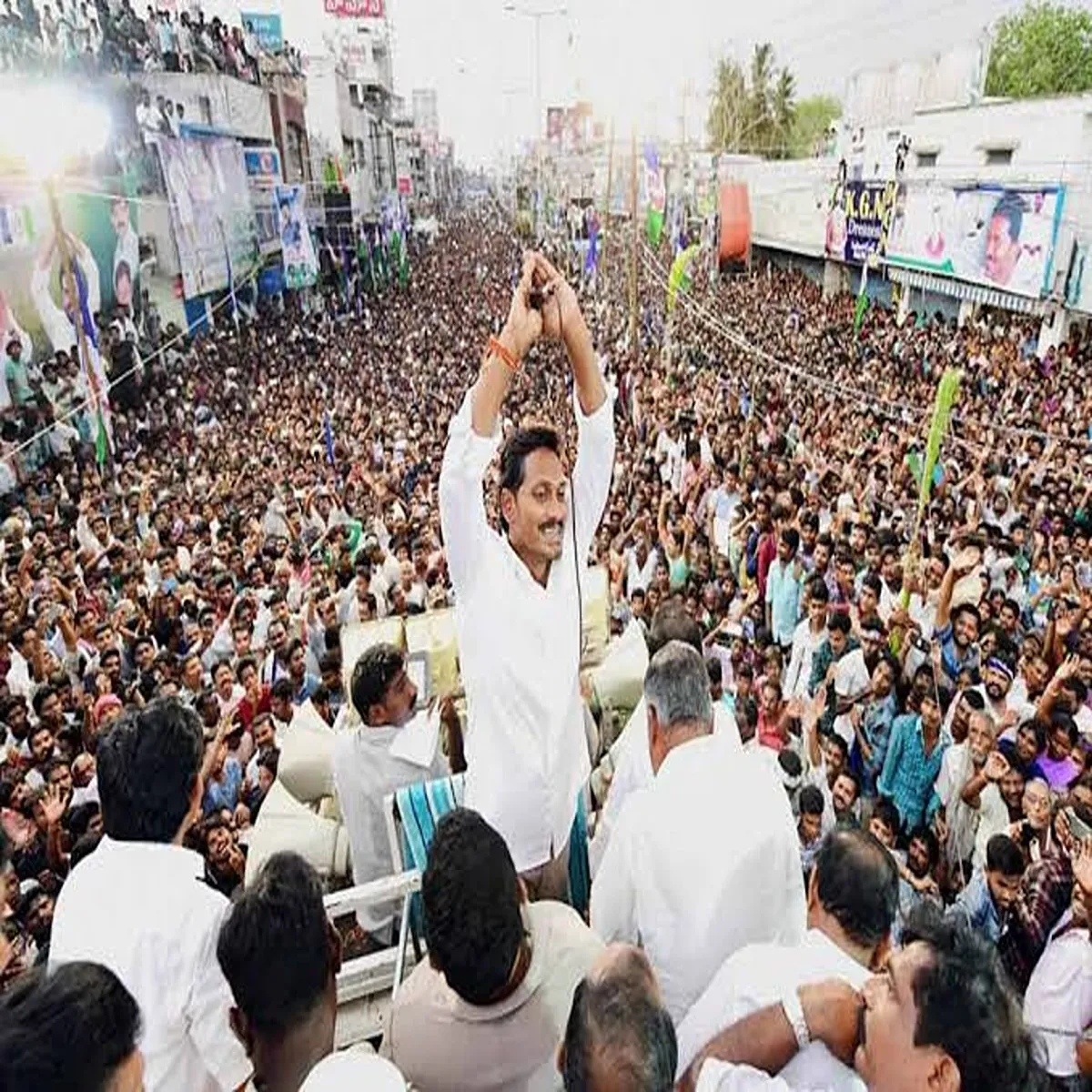 Andhra pradesh politics minister targets jagan