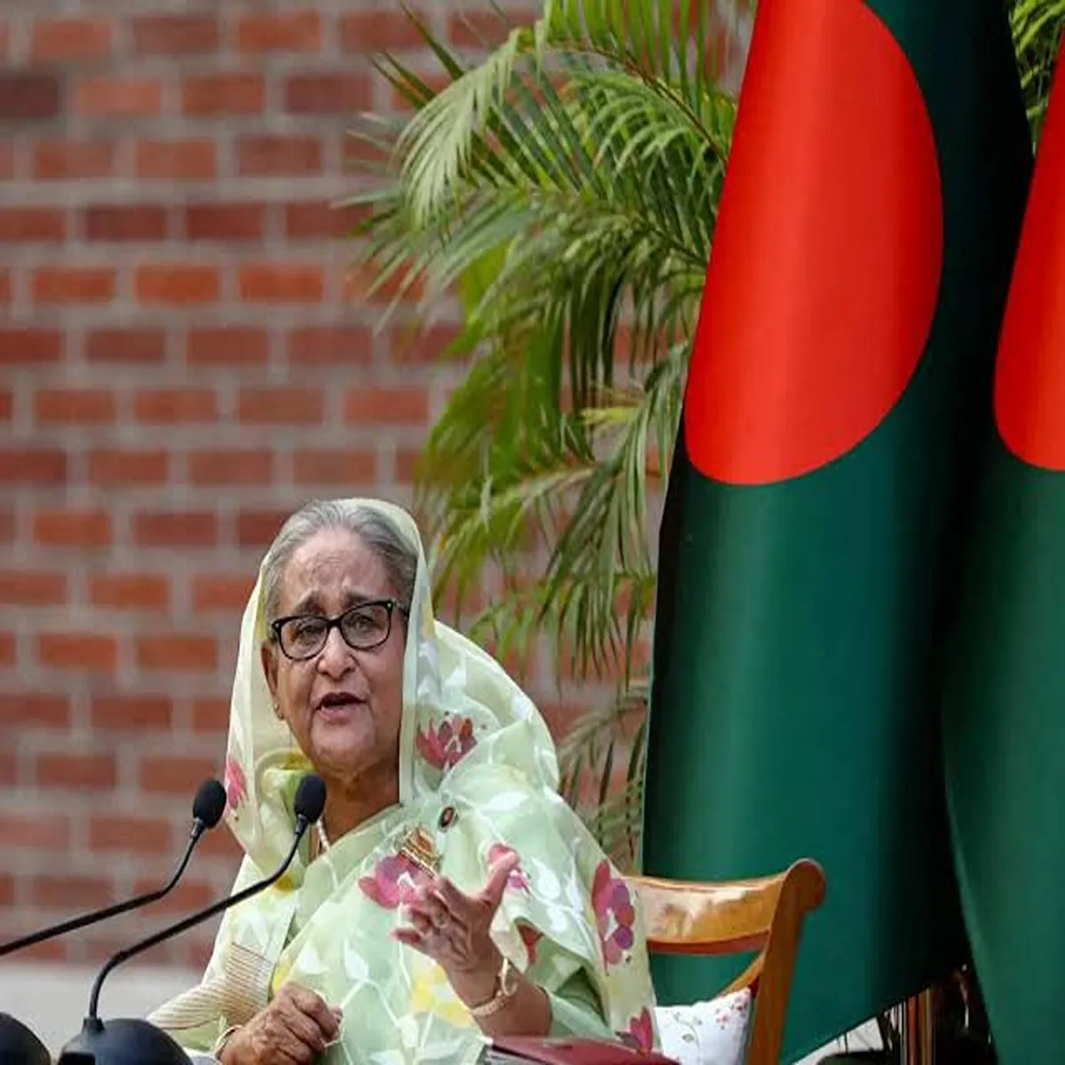 Bangladesh media restrictions deepen ahead sheikh