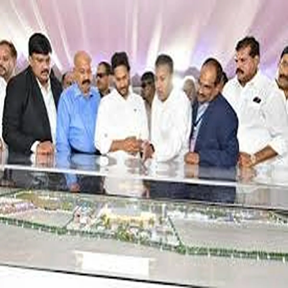 Bhogapuram airport ysrcp leaders dispute credit