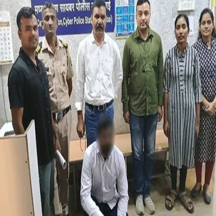 Cyber fraud man held igi airport job scam