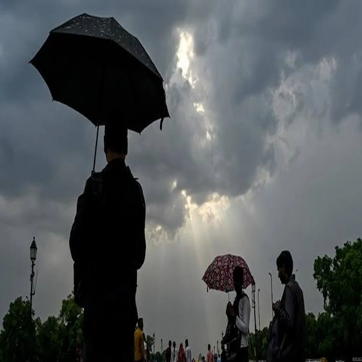 Weather delhi sees pleasant conditions cloud