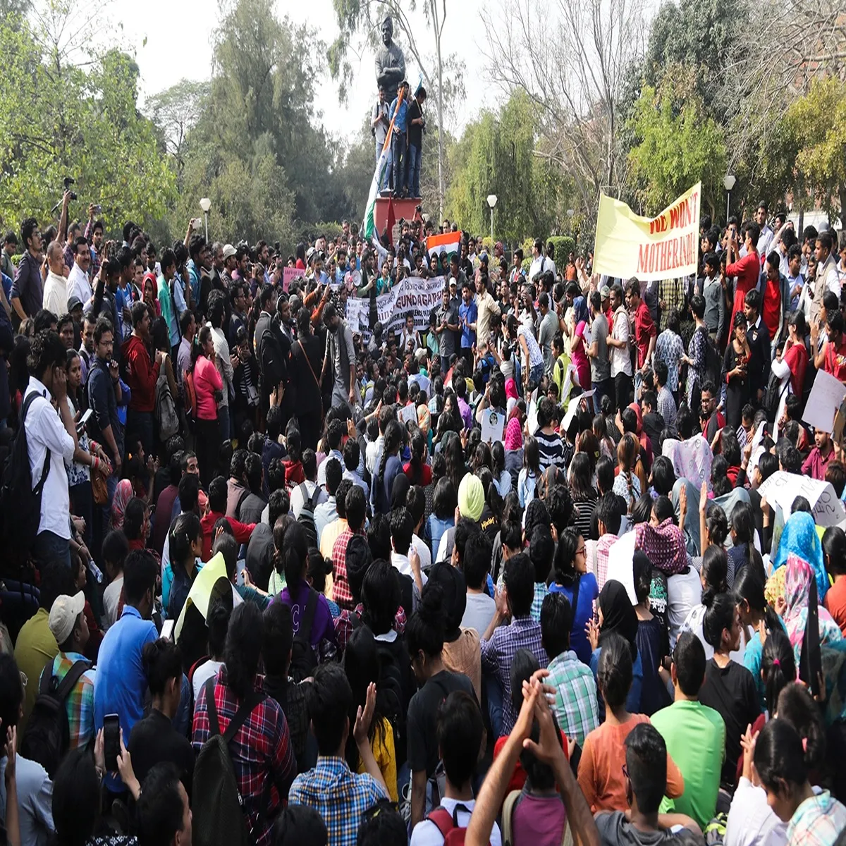 Delhi university protest students rally north