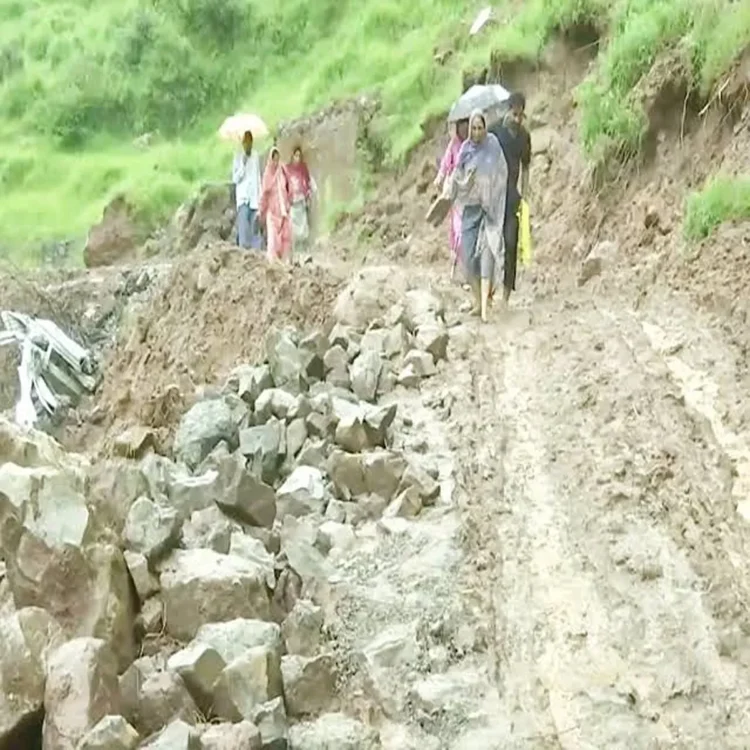 Flash floods damage farmland rajouri