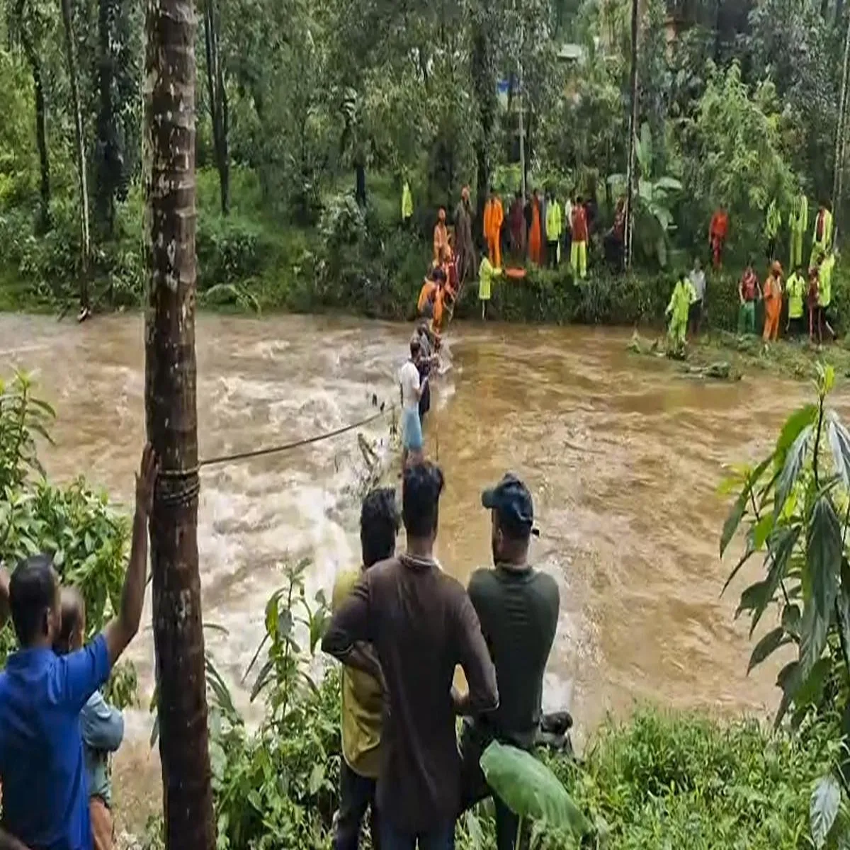 Kerala rain update state reviews flood
