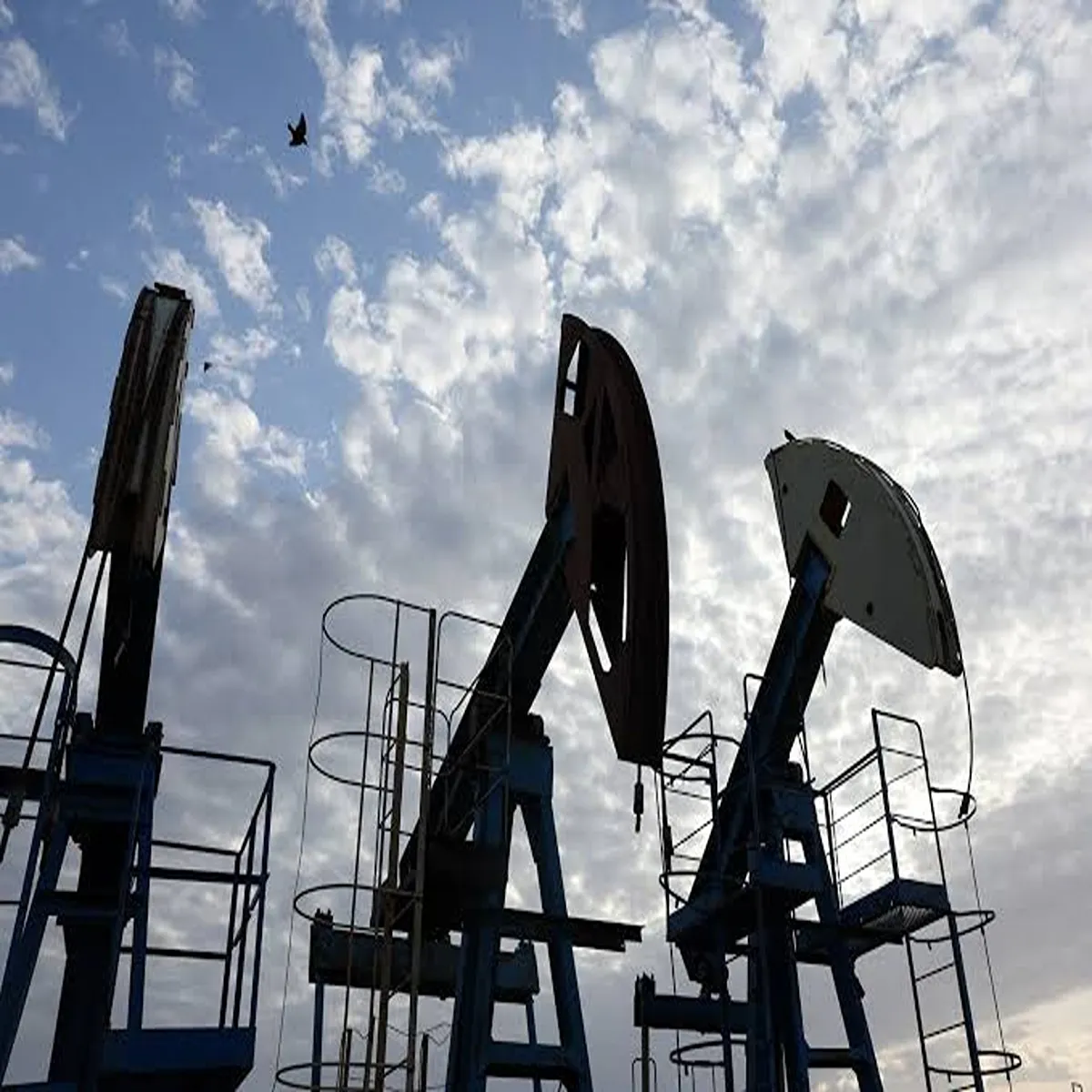 Oil prices crude slips iran peace