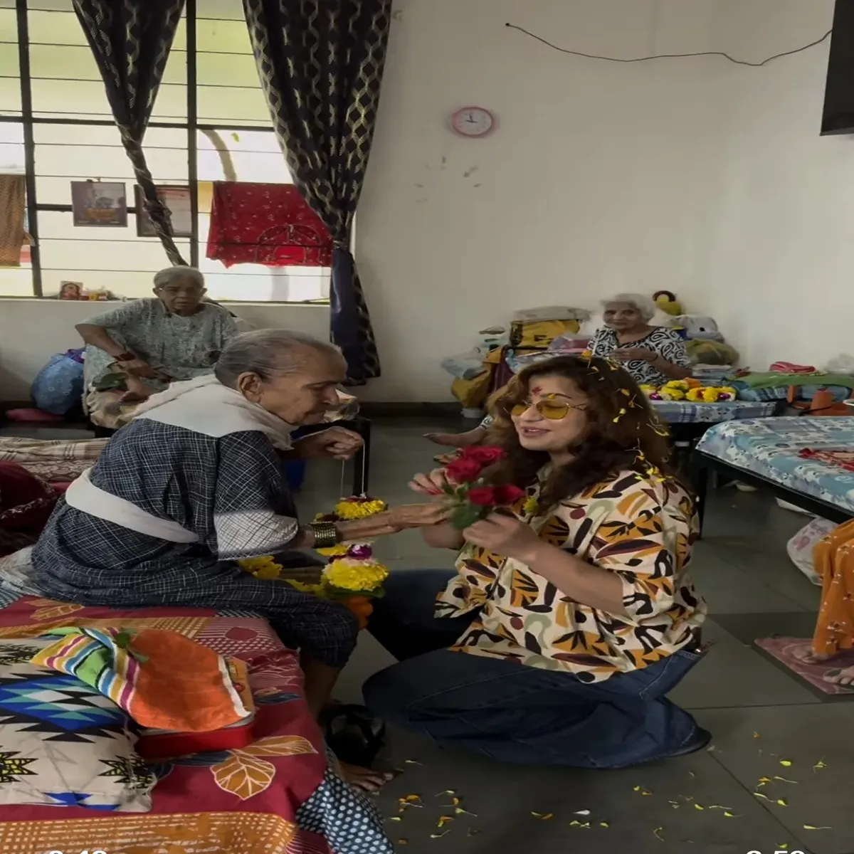 Entertainment shilpa shinde receives grand welcome