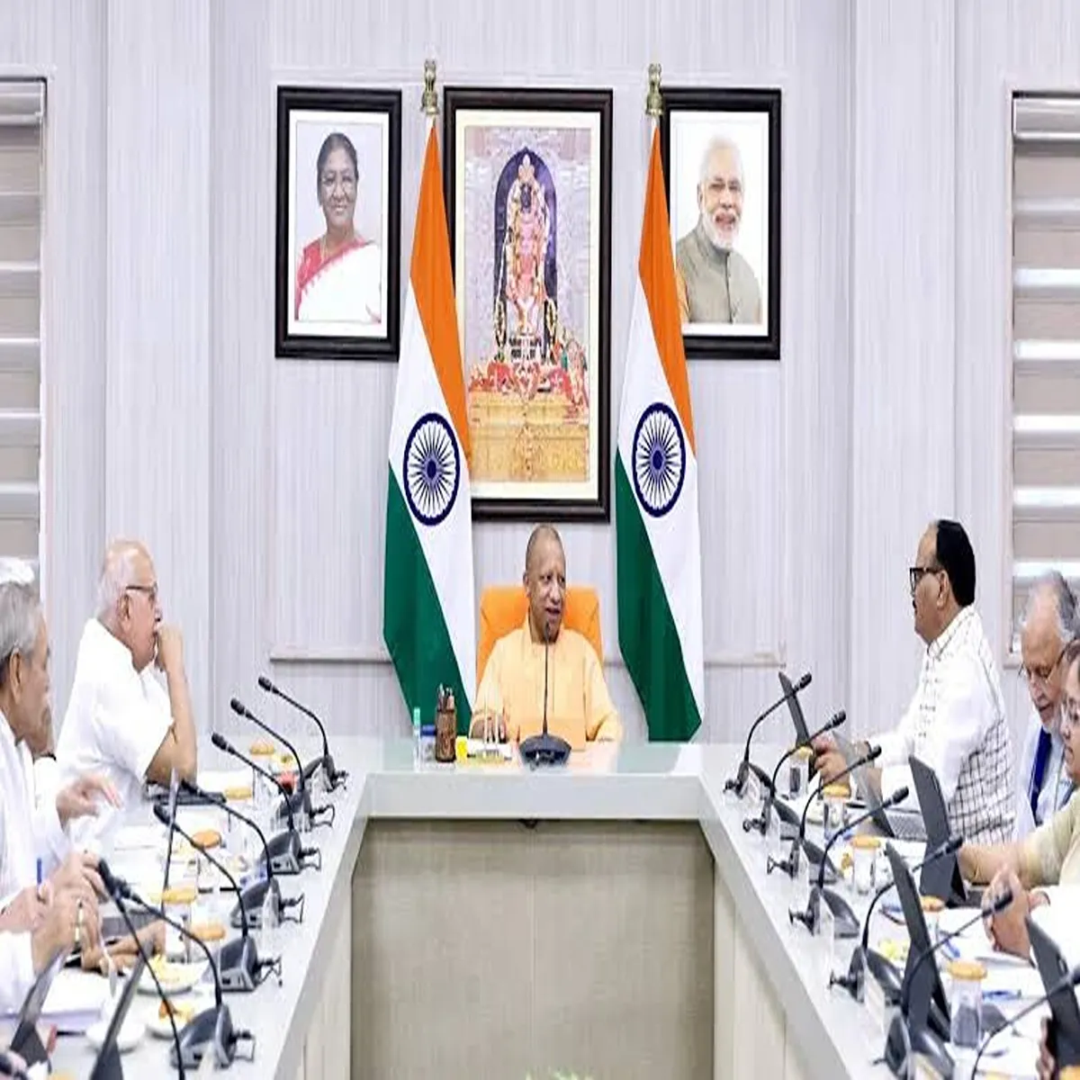 Government uttar pradesh cabinet set review